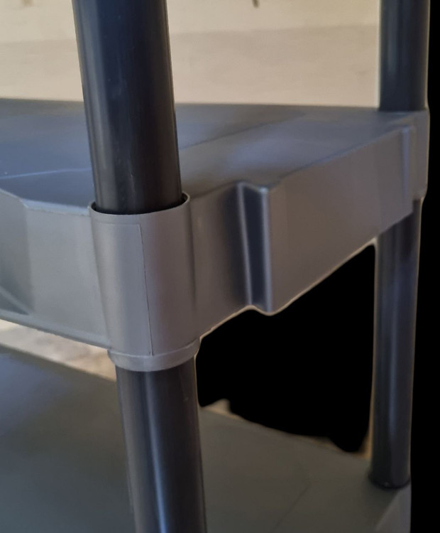 قفسه پلاستیکی