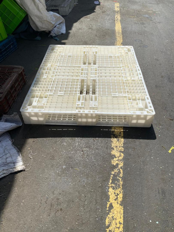 پالتهای زیر بار پلاستیکی 110*120 دست دوم